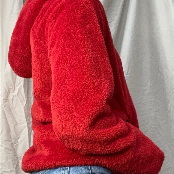 TNA / Aritzia Fuzzy Zip Up - Picture 9 of 9